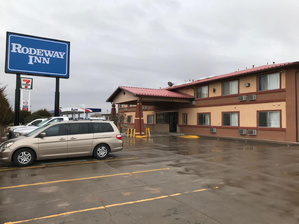 Rodeway Inn Moriarty Екстер'єр фото
