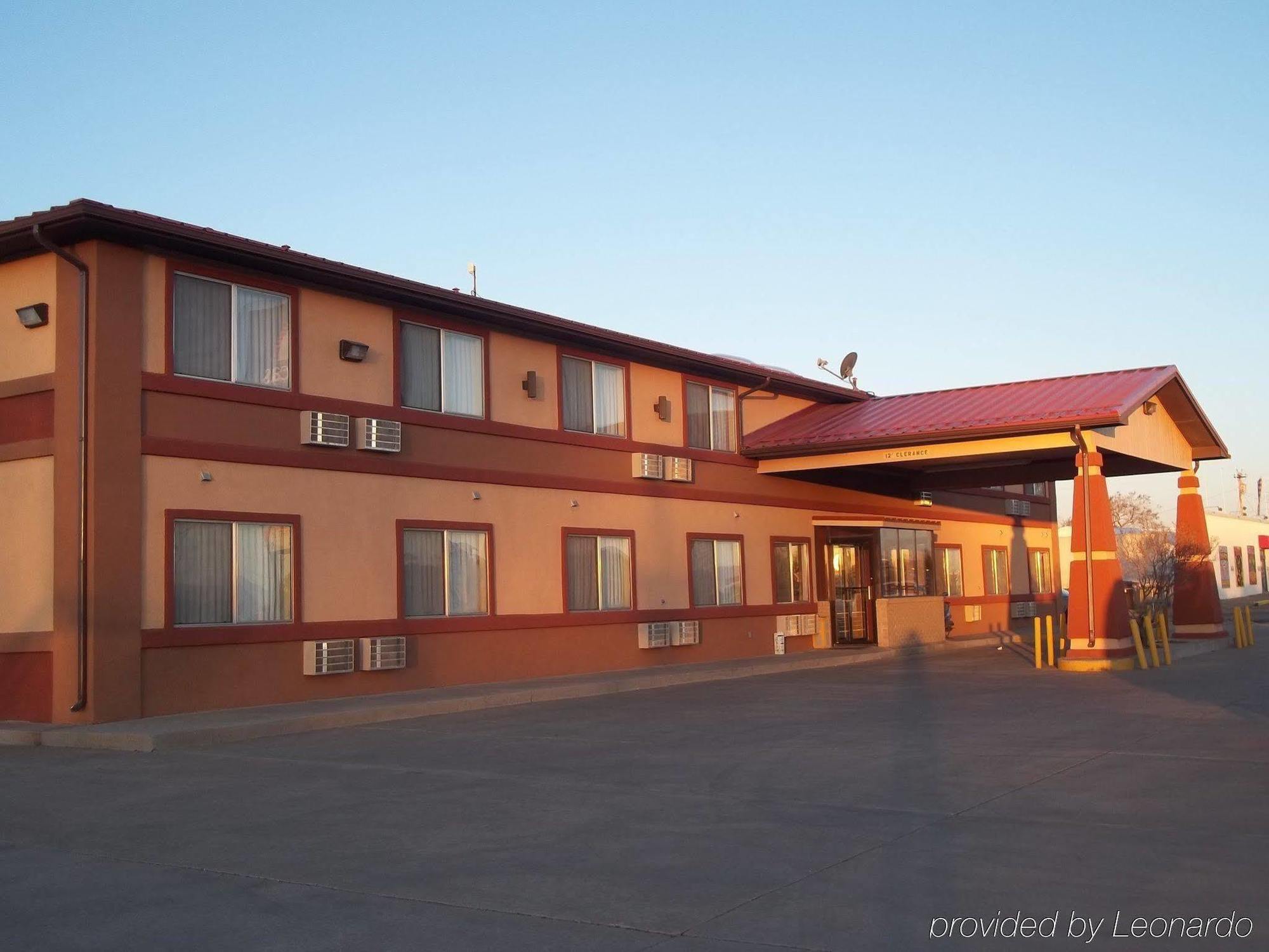 Rodeway Inn Moriarty Екстер'єр фото